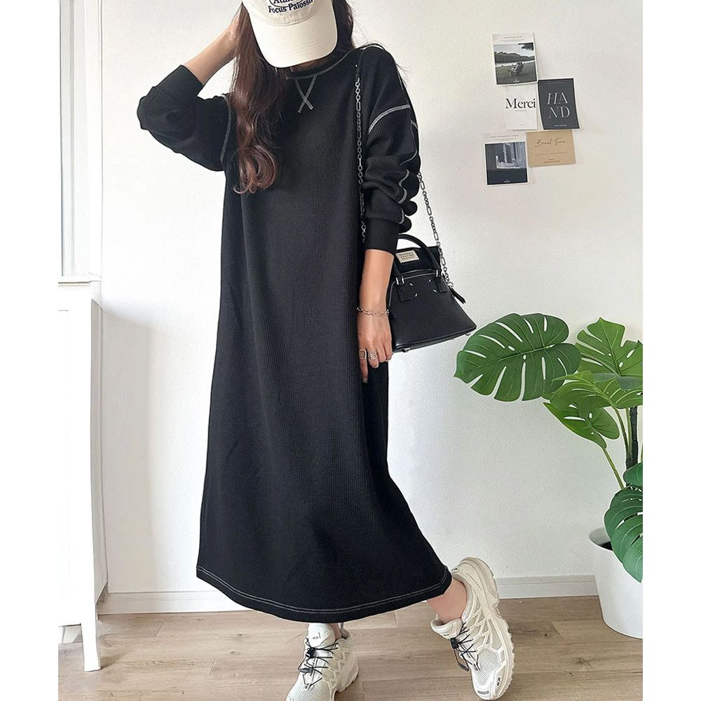 Java 俏麗縫線大口袋長袖洋裝-黑