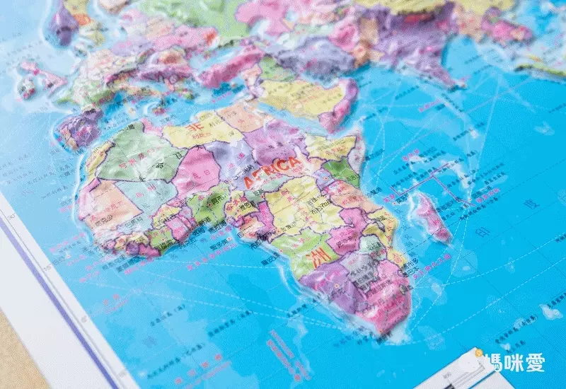 世界行政立體地圖-立體圖 (39.3 x 54.5 cm)