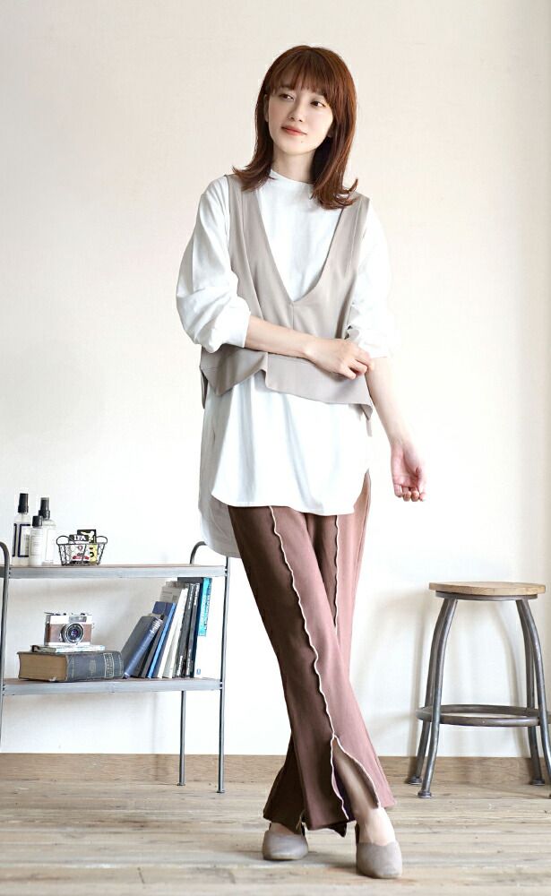 日本 zootie - 木耳滾邊前開衩寬褲-淺卡其