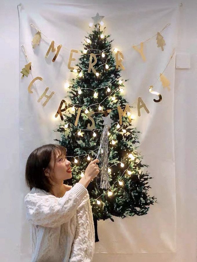 Vanibaby - 100x150cm聖誕掛布-送50頭燈串+6薑餅人+10裝飾球+30別針