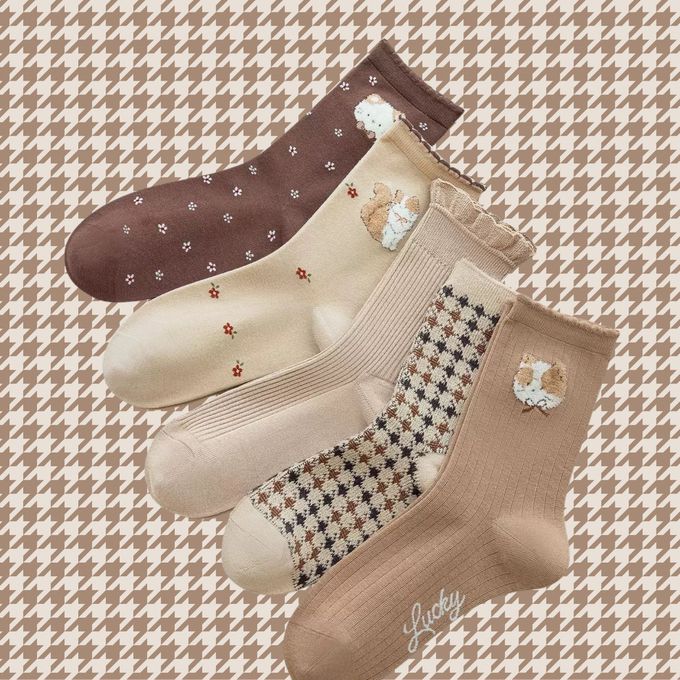 卡其毛毛花貓千鳥格中筒棉襪