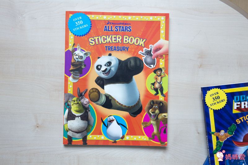 【超級英雄/蜘蛛人 貼紙書】熱愛英雄的男孩不能錯過☞大量貼紙與趣味題型 盡情當個小小英雄