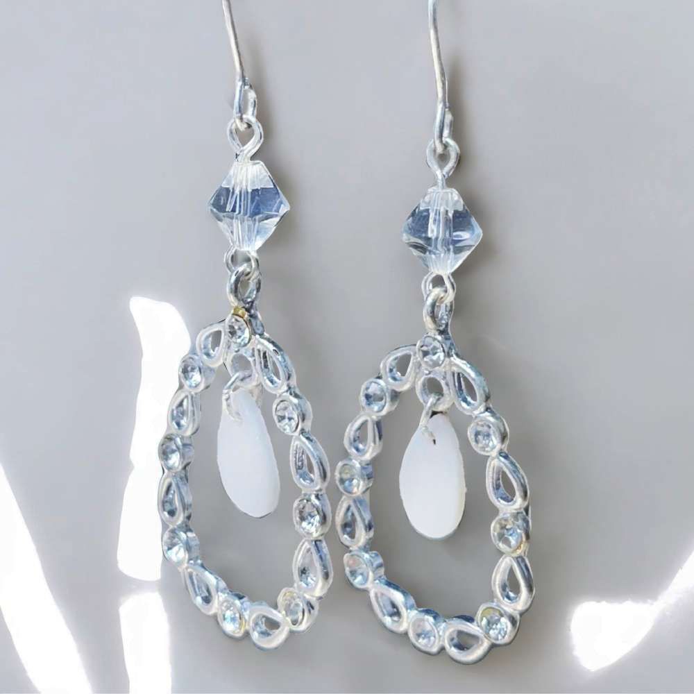 簍空水滴垂墜式耳飾耳針耳環 (F SIZE)