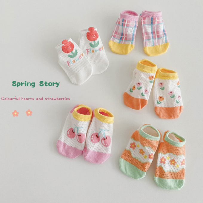 love, charlotte - 繽紛花朵櫻桃網眼隱形棉襪-5 雙一組
