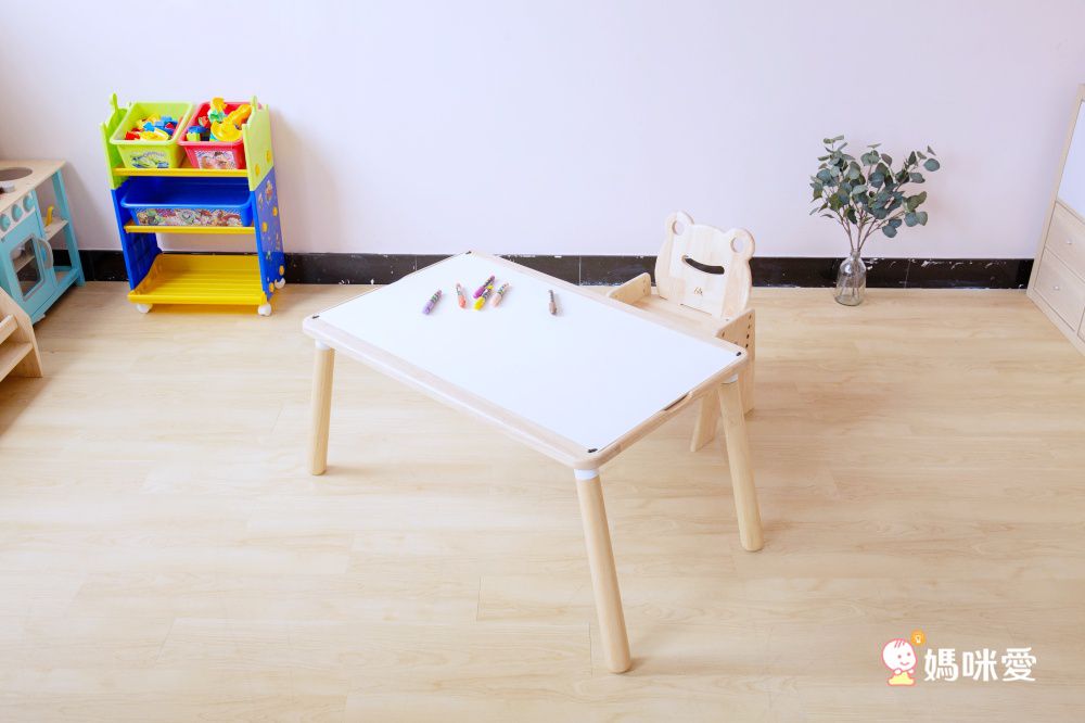 環安傢俱 - 【Fun心趣玩】多用途遊戲桌+【動物椅】-妙妙蛙