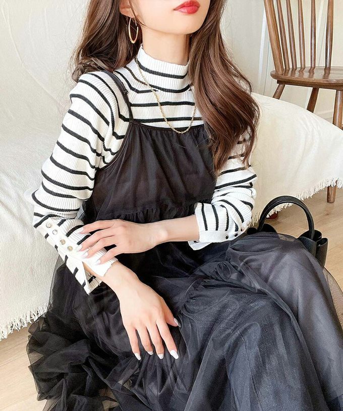 日本 Classical Elf - 時尚金釦修身羅紋長袖上衣-白底黑線