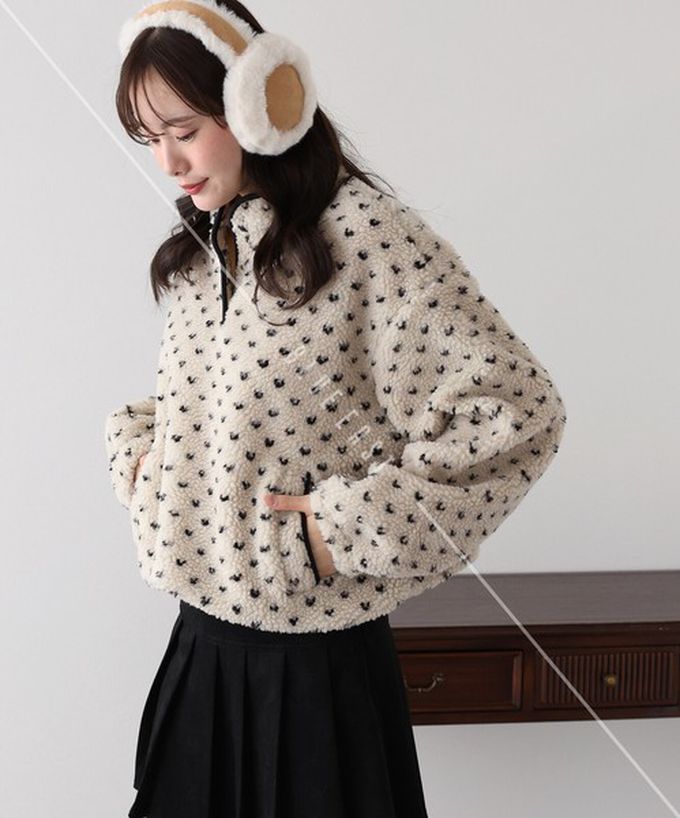 日本 BLUE EAST - 滿版愛心泰迪毛絨溫暖長袖上衣-米白 (M)