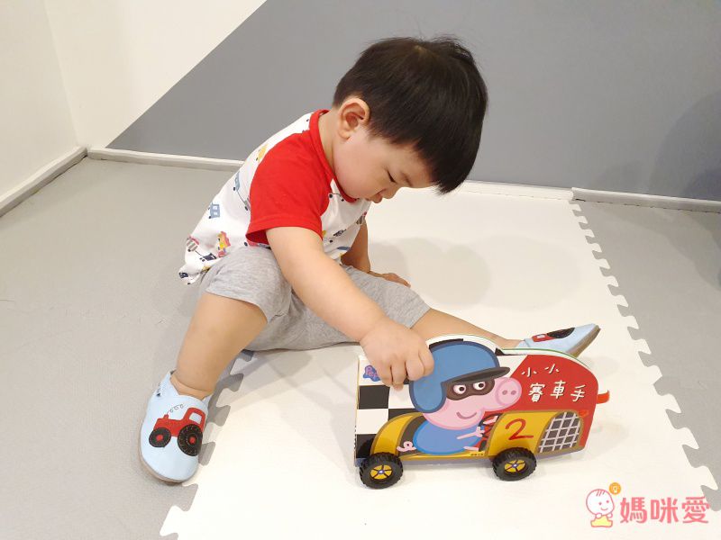 英國Inch Blue - 真皮手工寶寶鞋-水彩花