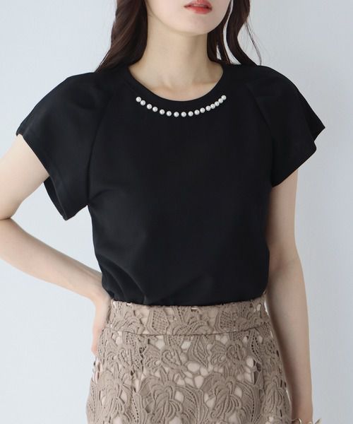 日本 BLUE EAST - 氣質珍珠圓領短袖上衣-深灰