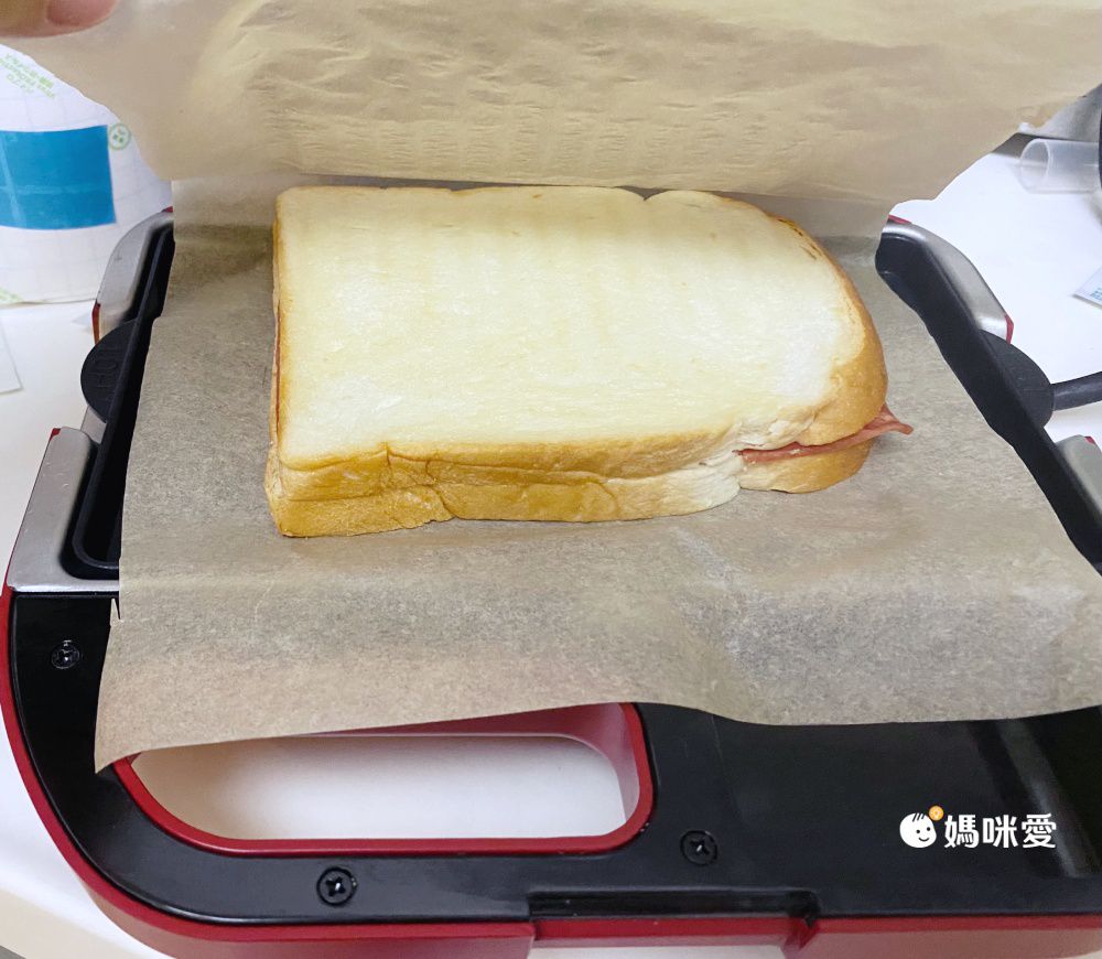高雄排隊名店！【熱樂煎】爆漿乳酪古巴三明治/豬仔包/磅蛋糕