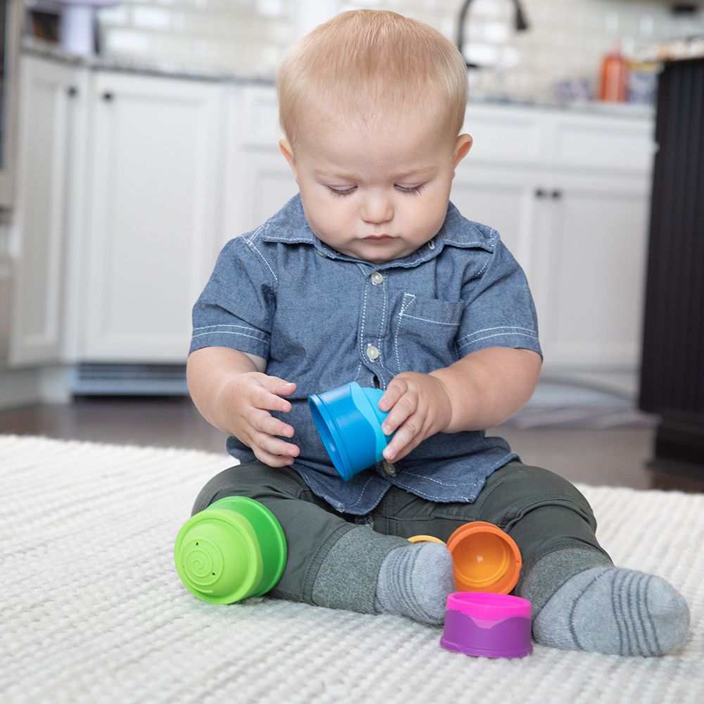 美國 FatBrain - 寶寶忙疊疊