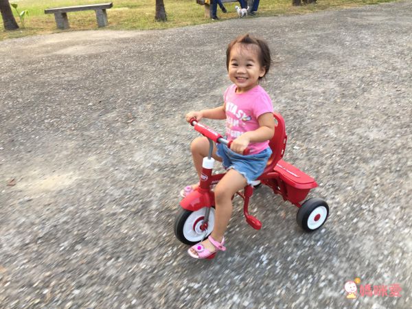 美國百年品牌 RADIO FLYER ❤ 兒童界的法拉利之稱超夯品牌！