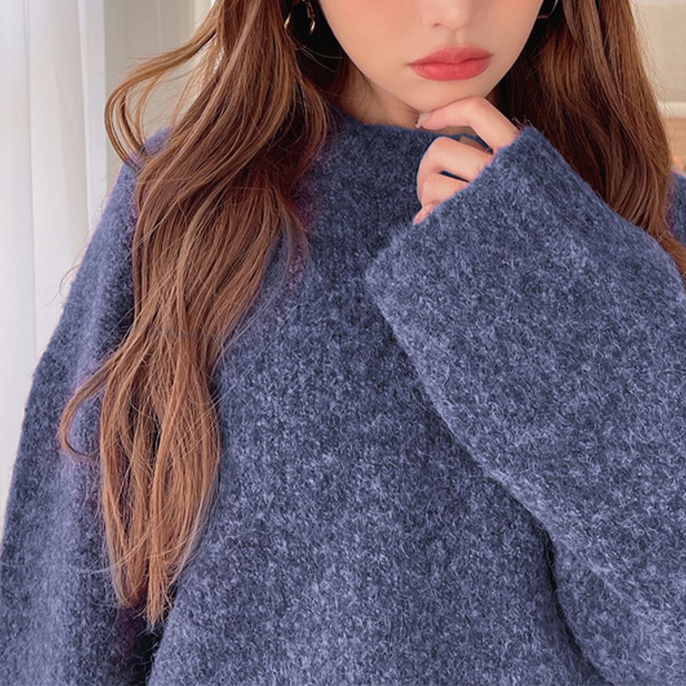 羊毛混紡柔軟短版毛衣-深灰藍 (F)