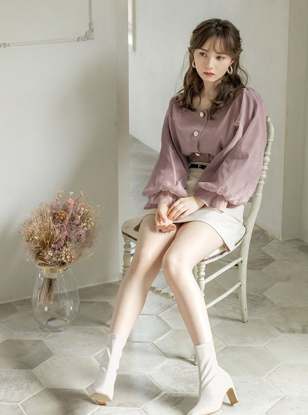 日本 GRL - 方領排釦薄紗澎澎袖上衣-時尚黑