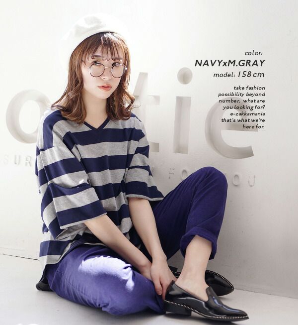 日本 zootie - 百搭顯瘦V領五分袖粗條紋上衣-深藍灰