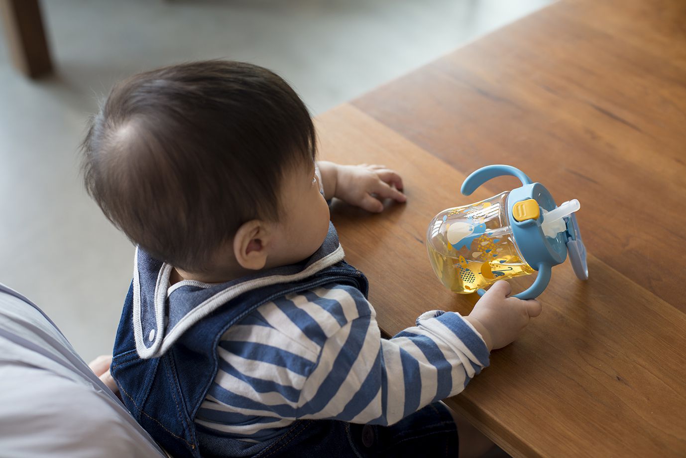 日本 Richell 利其爾 - 萌答答吸管水杯-200ML-藍/黃-7個月適用