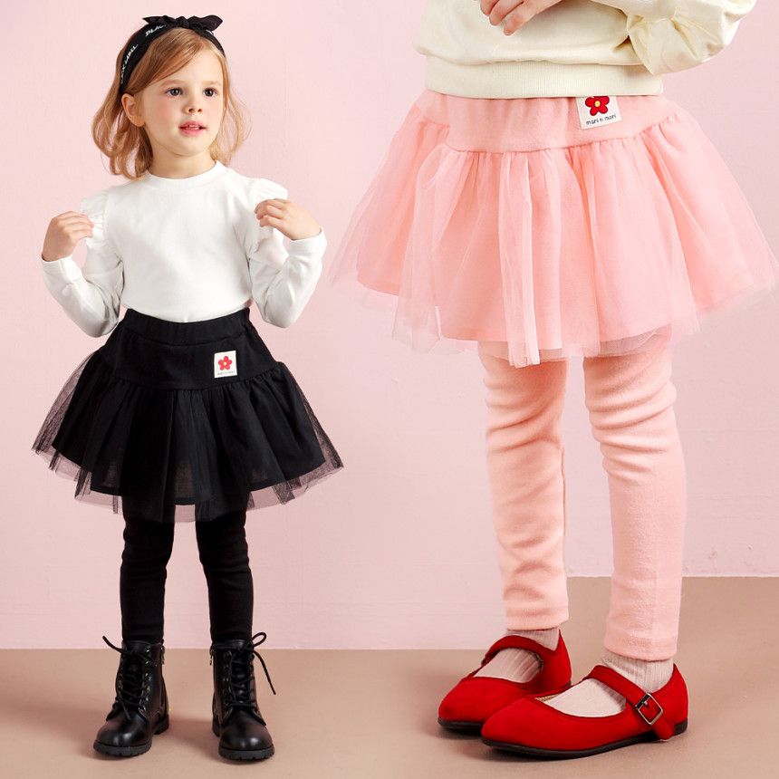 韓國 WALTON kids - 紅花點綴網紗蓬裙內搭褲-黑