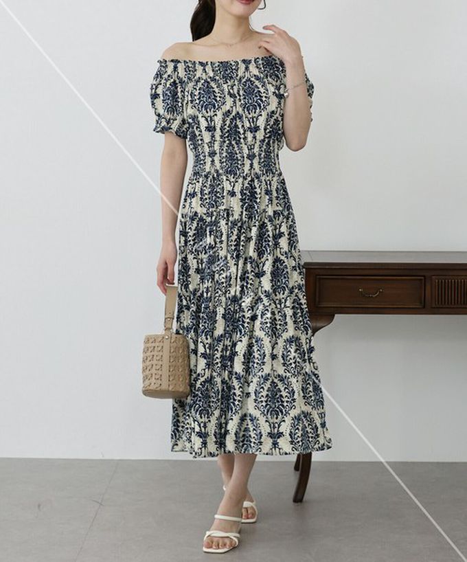 日本 BLUE EAST - 一字領2way露肩迷人短袖洋裝-素面-咖啡