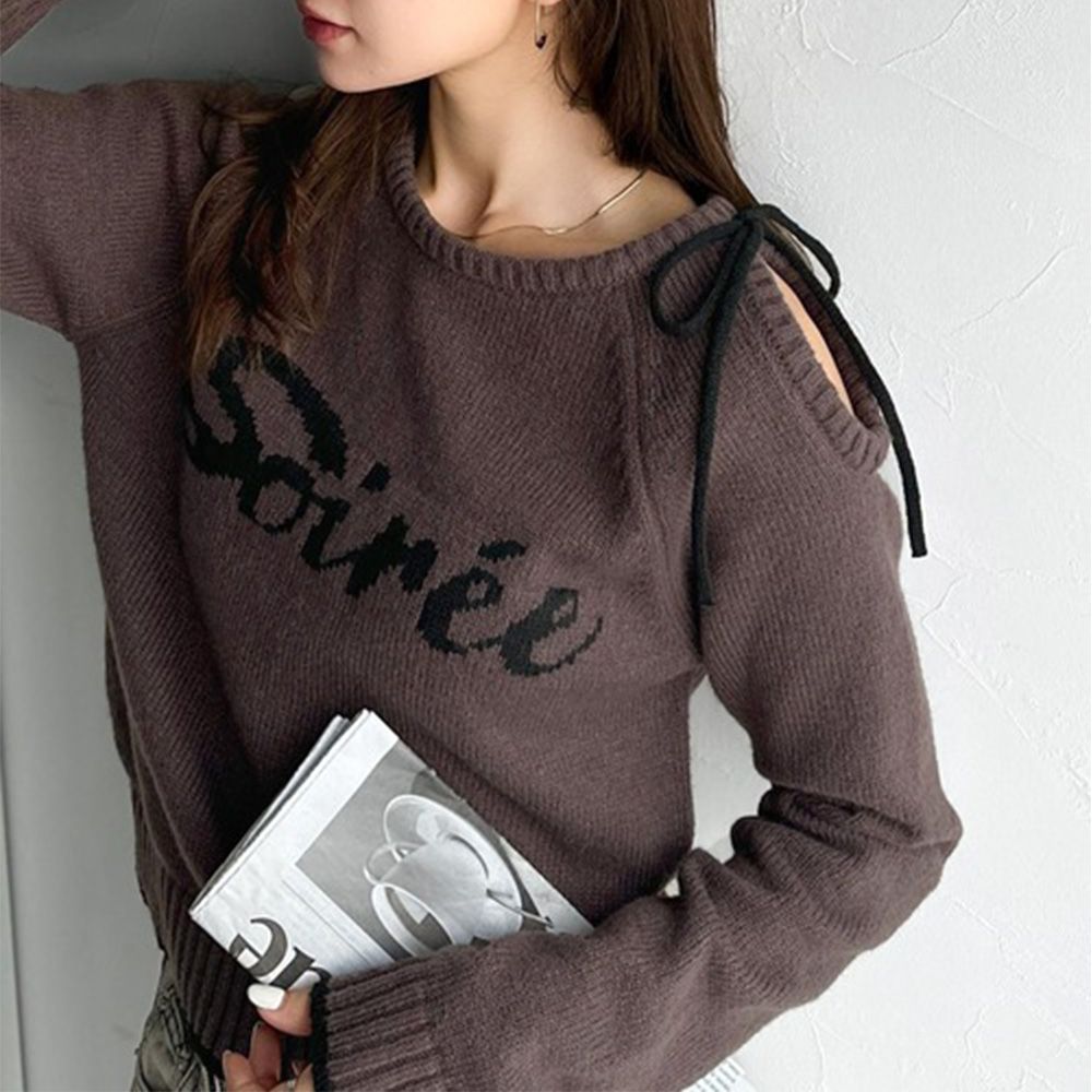 mily bilet 露肩綁帶唯美文字針織上衣-咖啡