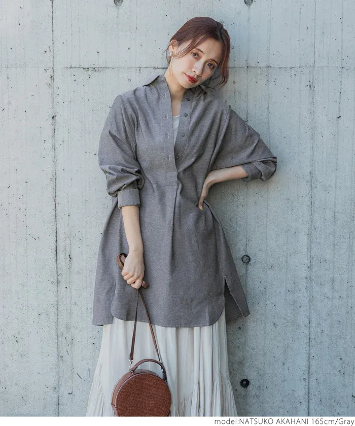 日本 COCA - 質感翻領排扣中長版襯衫-深灰