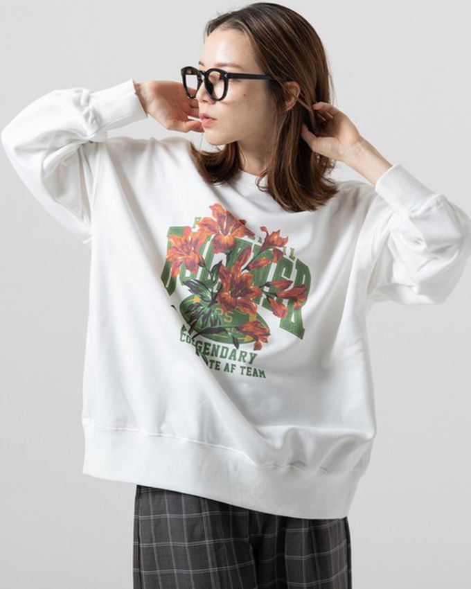 日本 gleam - 裏毛寬版學院風花卉大學T-紅棕