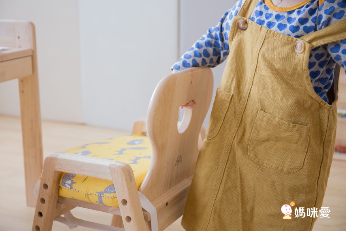 環安傢俱 - 【一般款】幼兒成長桌椅組/一桌一成長椅-一般桌+加大款小熊椅