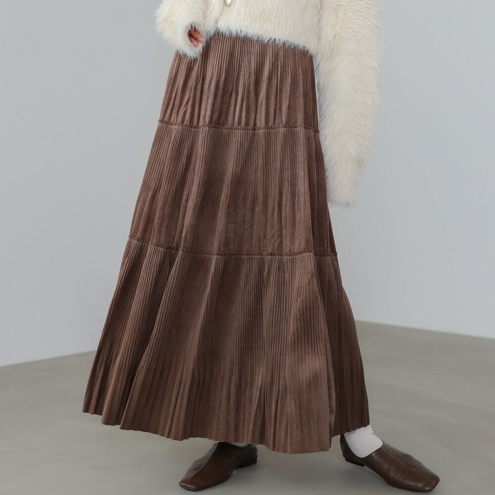 飄逸感絲滑絨面細摺長裙-深咖啡