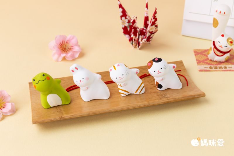 日本代購 - 祈求好運 日本動物造型御神籤/擺飾-黑貓-黑貓 (約3×2.5×4cm)