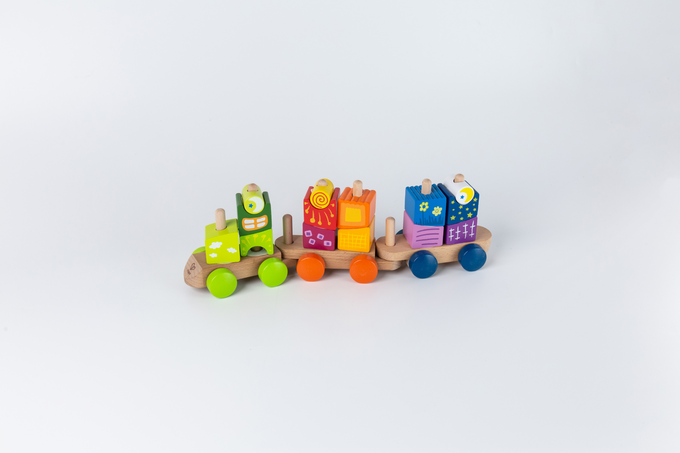 德國 Hape - 奇幻小火車積木