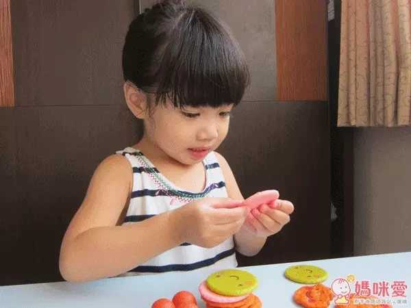 EYEUP 仙貝疊疊樂