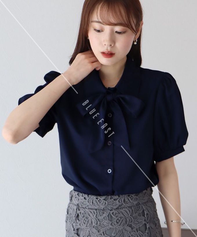 日本 BLUE EAST - 氣質蝴蝶結雪紡小澎袖襯衫-線條-米白