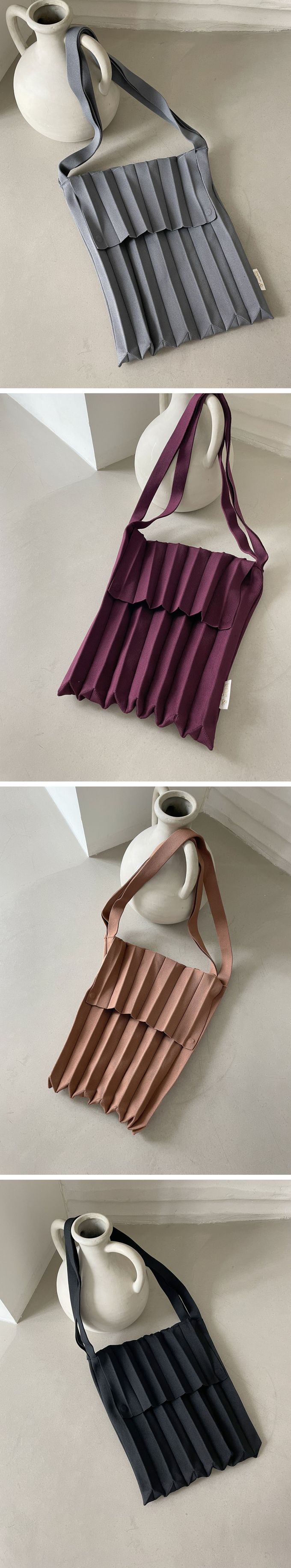 韓國 SOPHIENBONNE - 素色彈性針織翻蓋手提/肩背包-神秘黑 (M)