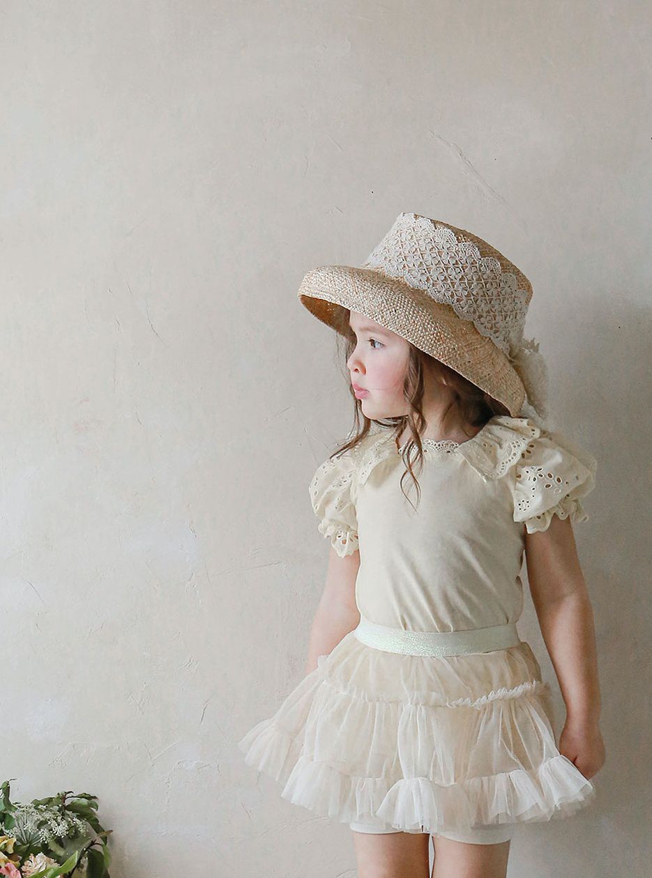 韓國 Puellaflo - 雕花鏤空泡泡袖上衣-鵝黃