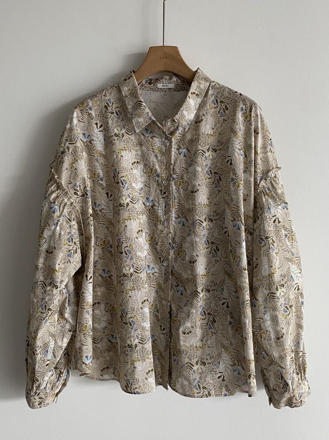 韓國女裝連線 - 花草圖樣翻領拼接長袖襯衫-卡其 (FREE)