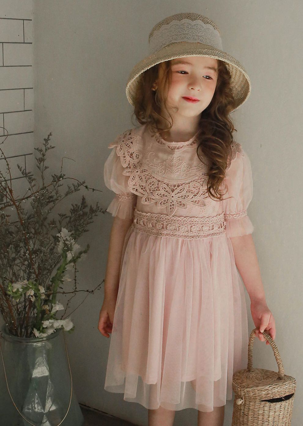 韓國 PuellaFLO - 鏤空花朵圓領網紗洋裝-粉紅