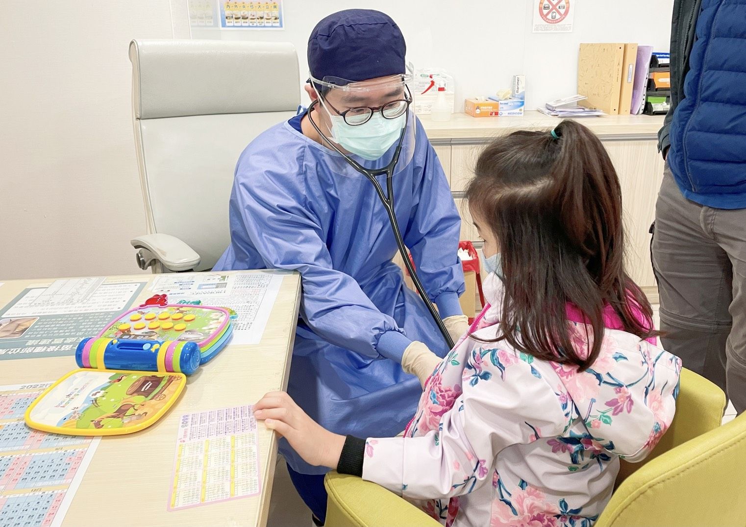 板橋小兒科醫生推薦-菡生婦幼張佑豪醫師