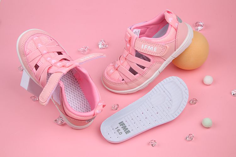 日本IFME - 元氣粉紅兒童機能水涼鞋-粉紅色