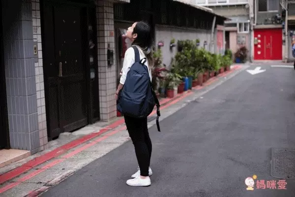 日本赤すぐ akasugu x 人氣造型師聯名款 2WAY媽媽後背包