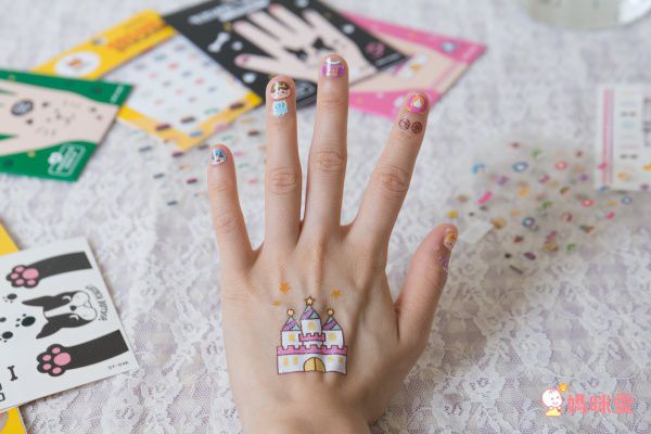 韓國 Peach and - 兒童安全水溶性蝴蝶結指甲油(附戒指)-11貝兒美女黃-10ml