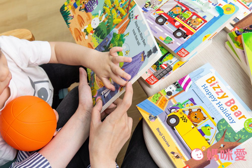 Bizzy Bear: Christmas Helper-（英版）