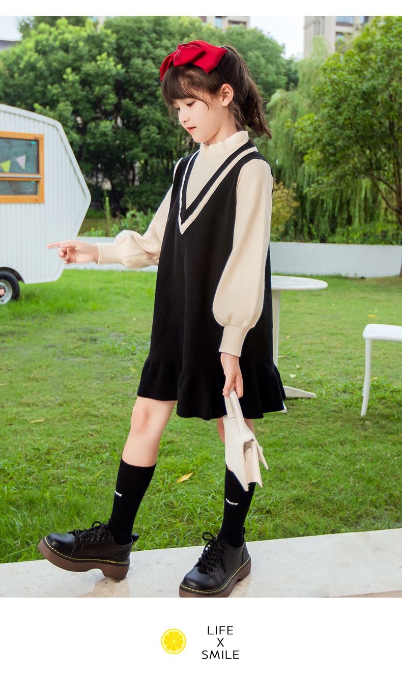 假兩件V領泡泡袖毛衣連身裙-黑色