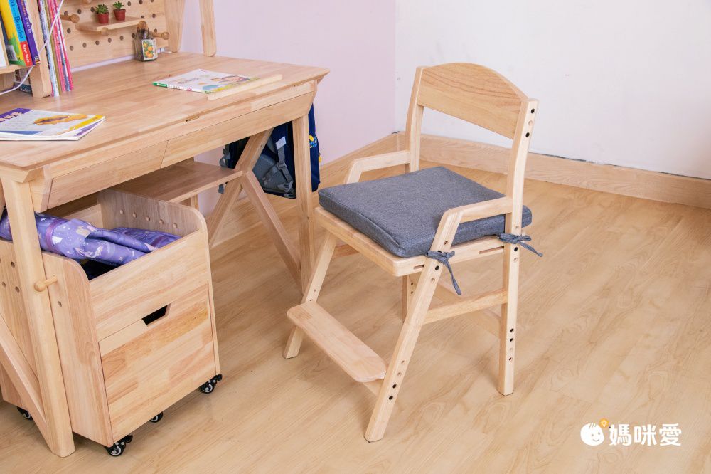 環安傢俱 - 【好好學】成長桌椅組-旗艦組(到府組裝)-(含學習桌+學習椅+創意組合架+書包櫃+側邊延伸櫃，送69*40cm霧透桌墊)-DC-402