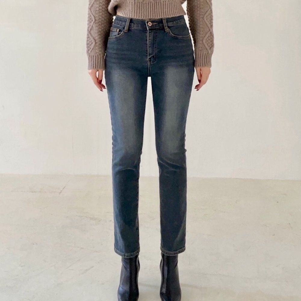 Howluk (內磨毛)彈性腰修身一字腿丹寧褲-煙燻藍