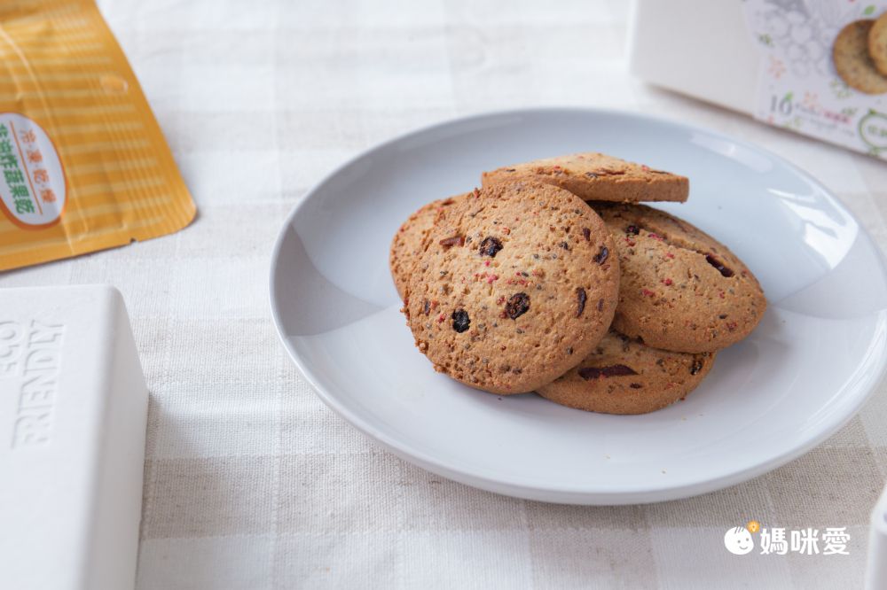 最健康的幼兒零嘴【義美生機】冷凍真空乾燥果乾、黑豆茶