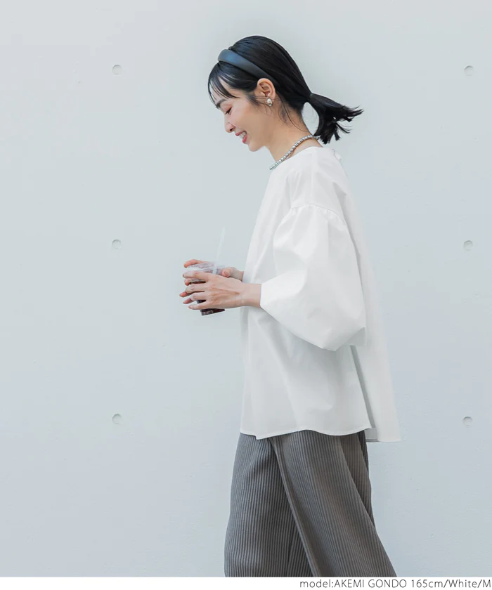 日本 COCA - 經典浪漫圓領澎澎袖上衣-米白