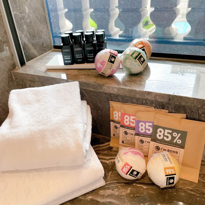 玩玩 Play - 韓國I'm BOMB轉轉星球香氛沐浴球-Fluttering Night