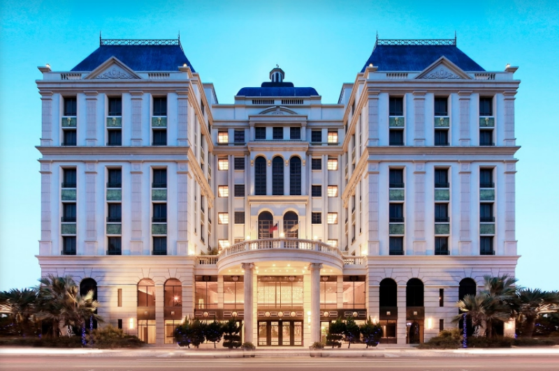 一泊一食↘３折再送四方牧場券 ꕥ 苗栗馥藝金鬱金香酒店