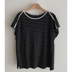韓國女裝連線 - 輕薄修飾蓋袖條紋上衣-黑 (FREE)