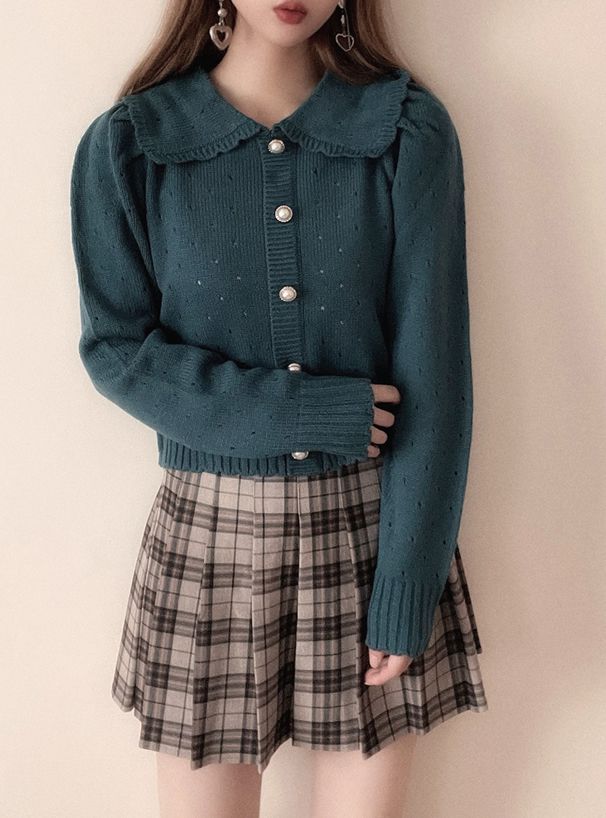 日本 GRL - 浪漫花朵領珍珠釦針織上衣-知性黑