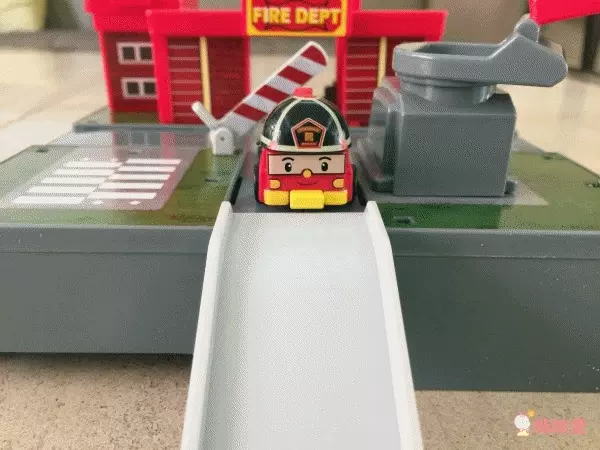 POLI 波力救援小英雄 - 波力迷你基地-附1吋迷你波力合金車1台